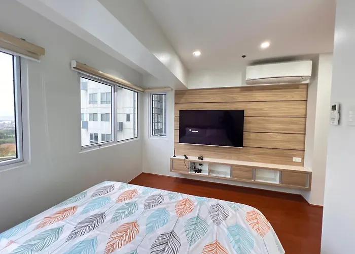 Antonios Place 2br Loft At Fort Victoria Bgc W/ Free Wifi & Netflix Manila