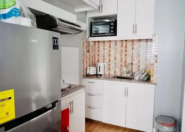 Antonios Place 2br Loft At Fort Victoria Bgc W/ Free Wifi & Netflix Apartment