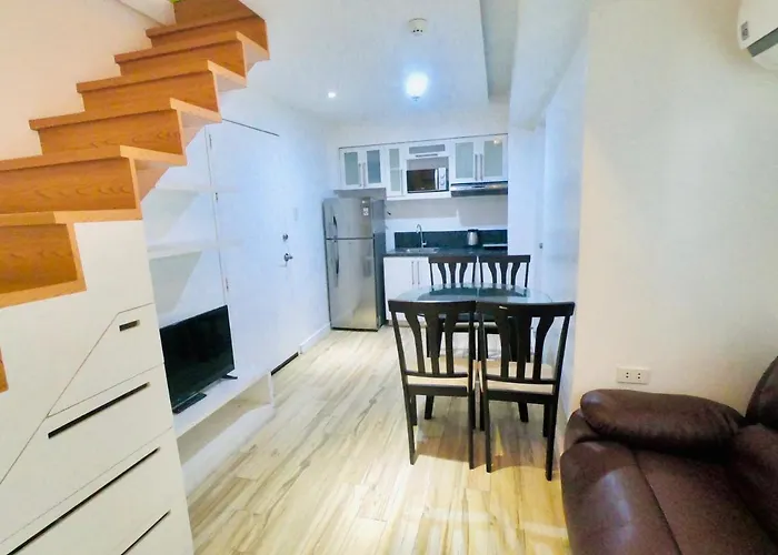 Antonios Place 2br Loft At Fort Victoria Bgc W/ Free Wifi & Netflix * Manila