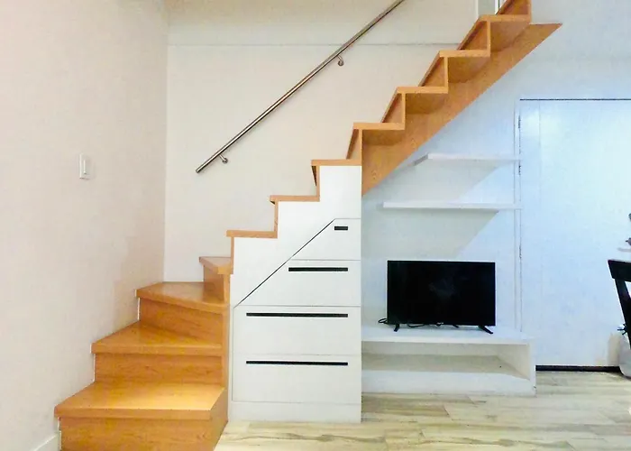 Apartment Antonios Place 2br Loft At Fort Victoria Bgc W/ Free Wifi & Netflix